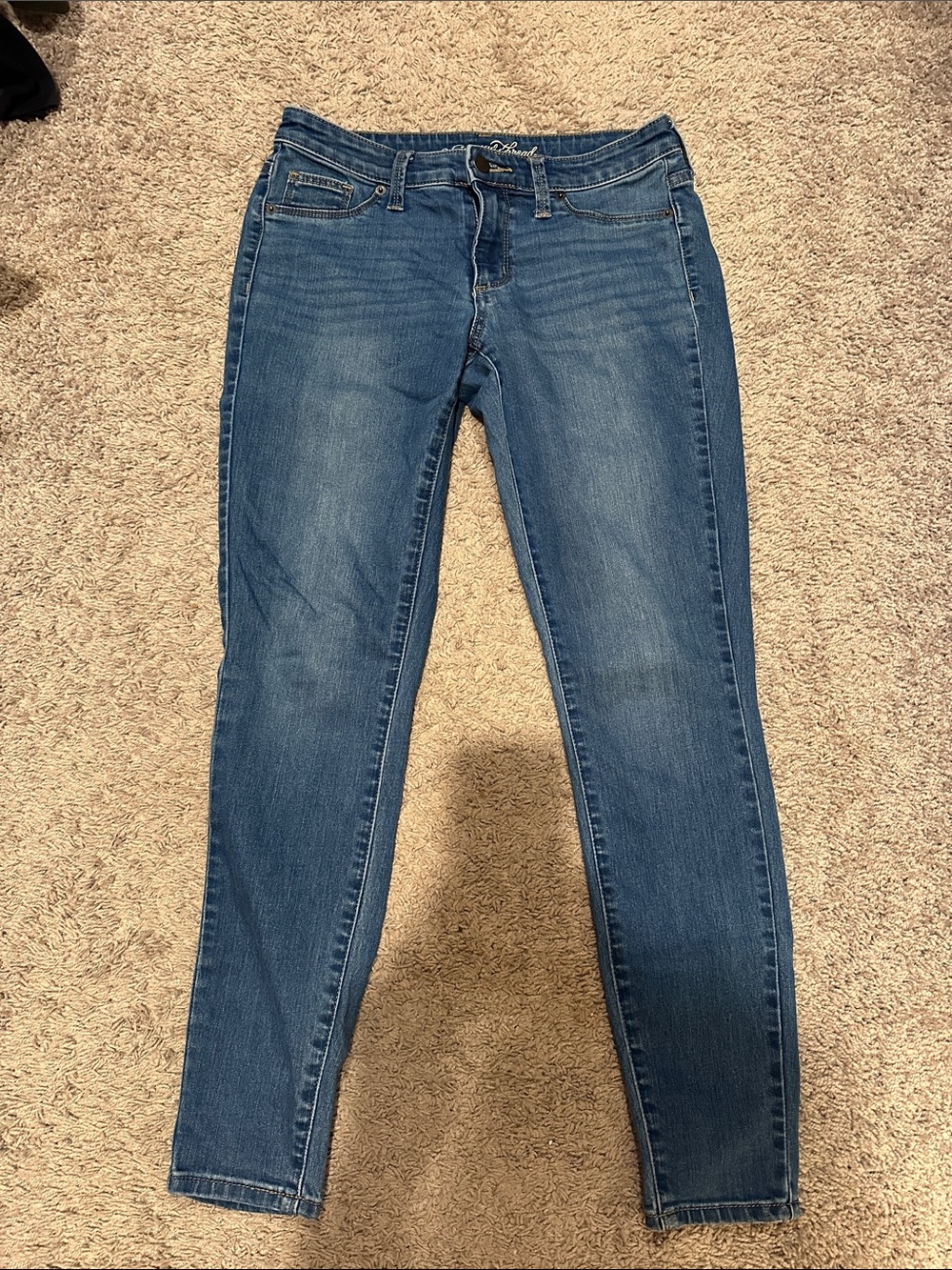 Women’s Universal Threads Slim Fit Blue Jeans